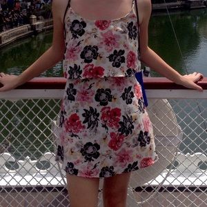 Abercrombie & Fitch white pink yellow floral mini A-line tank top dress 🌸🌼